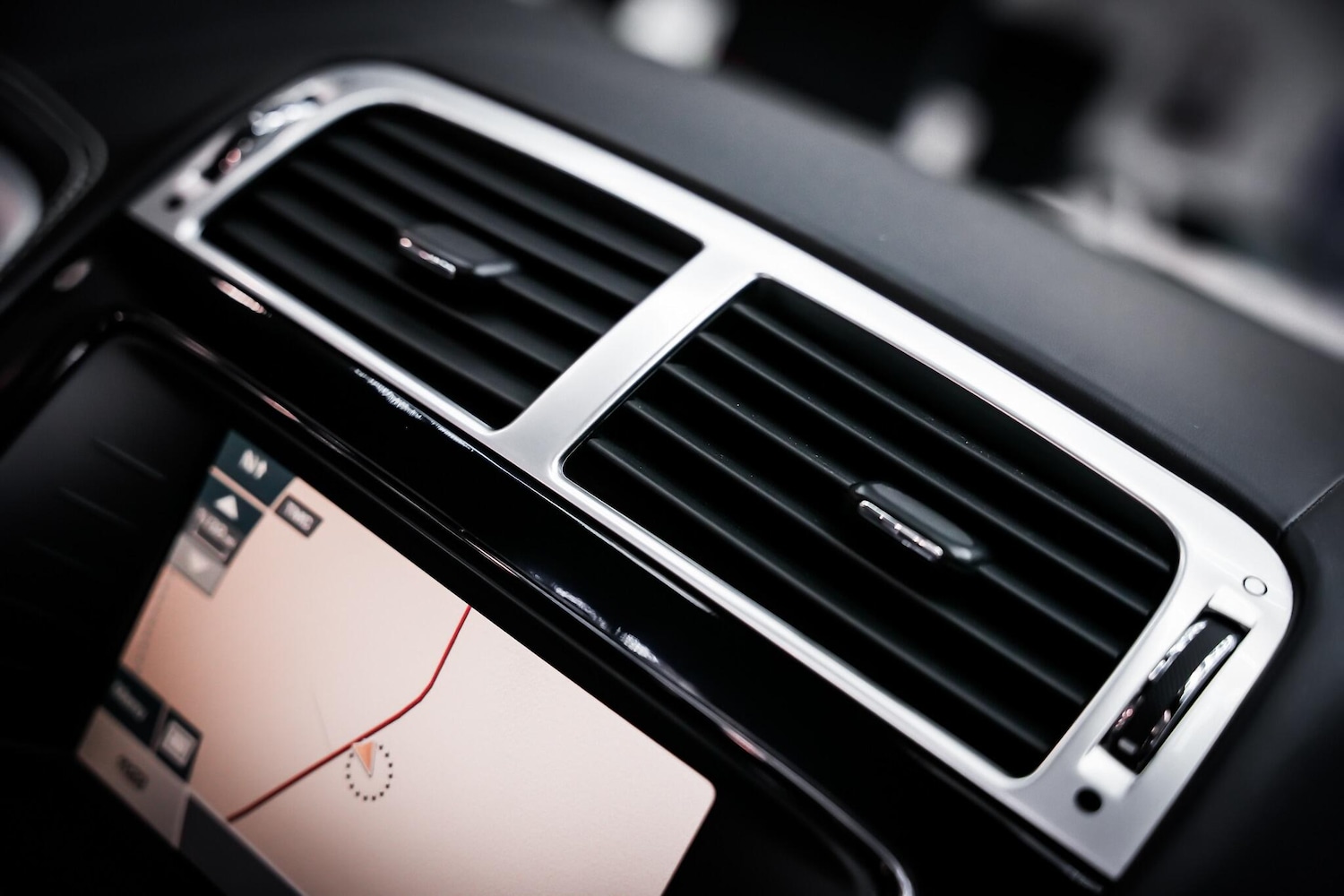 Used Jaguar XK 2012 for sale - 76660449: Photo 49