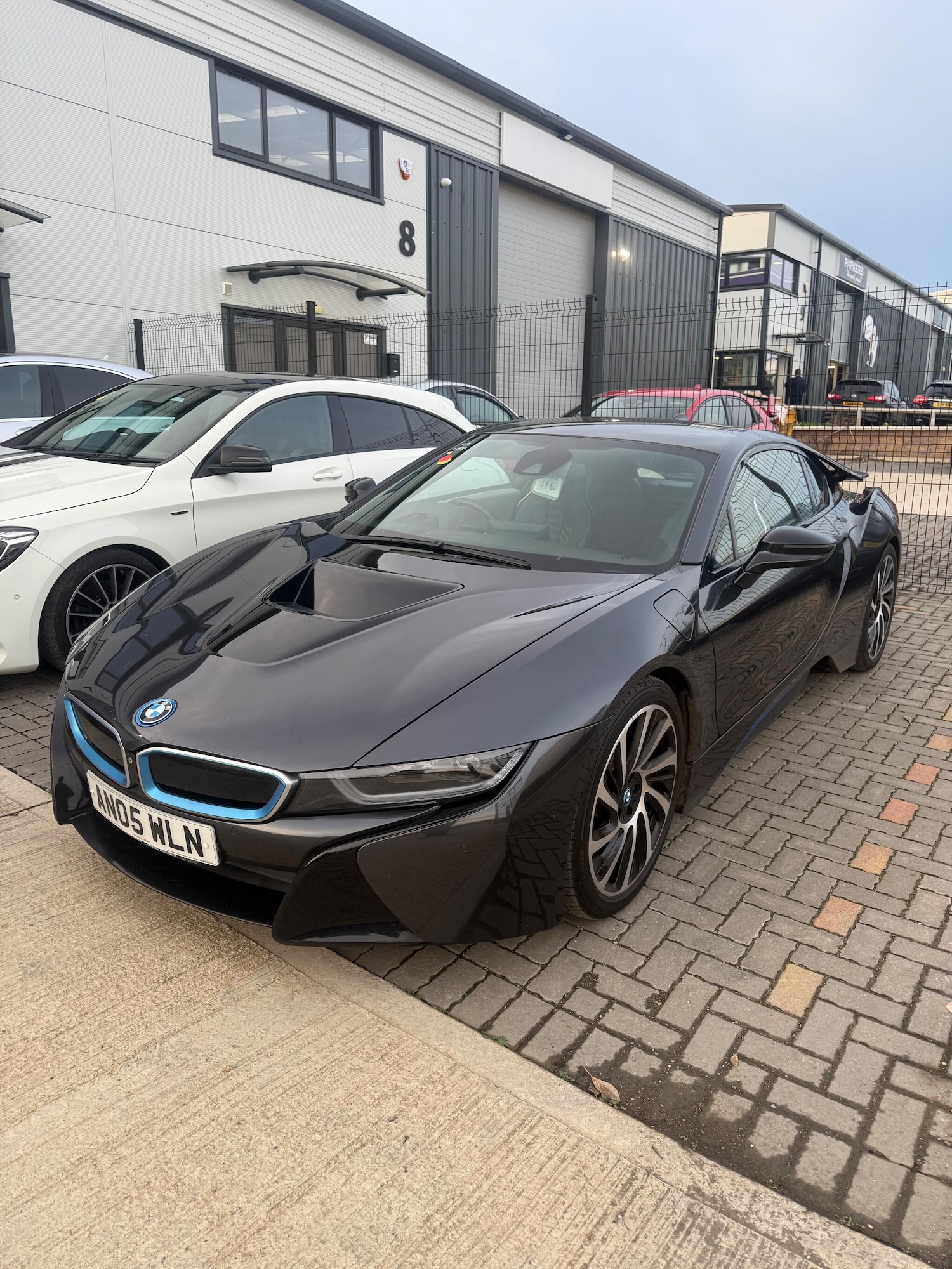 Used BMW i8 2016 for sale - 76715082: Photo 1