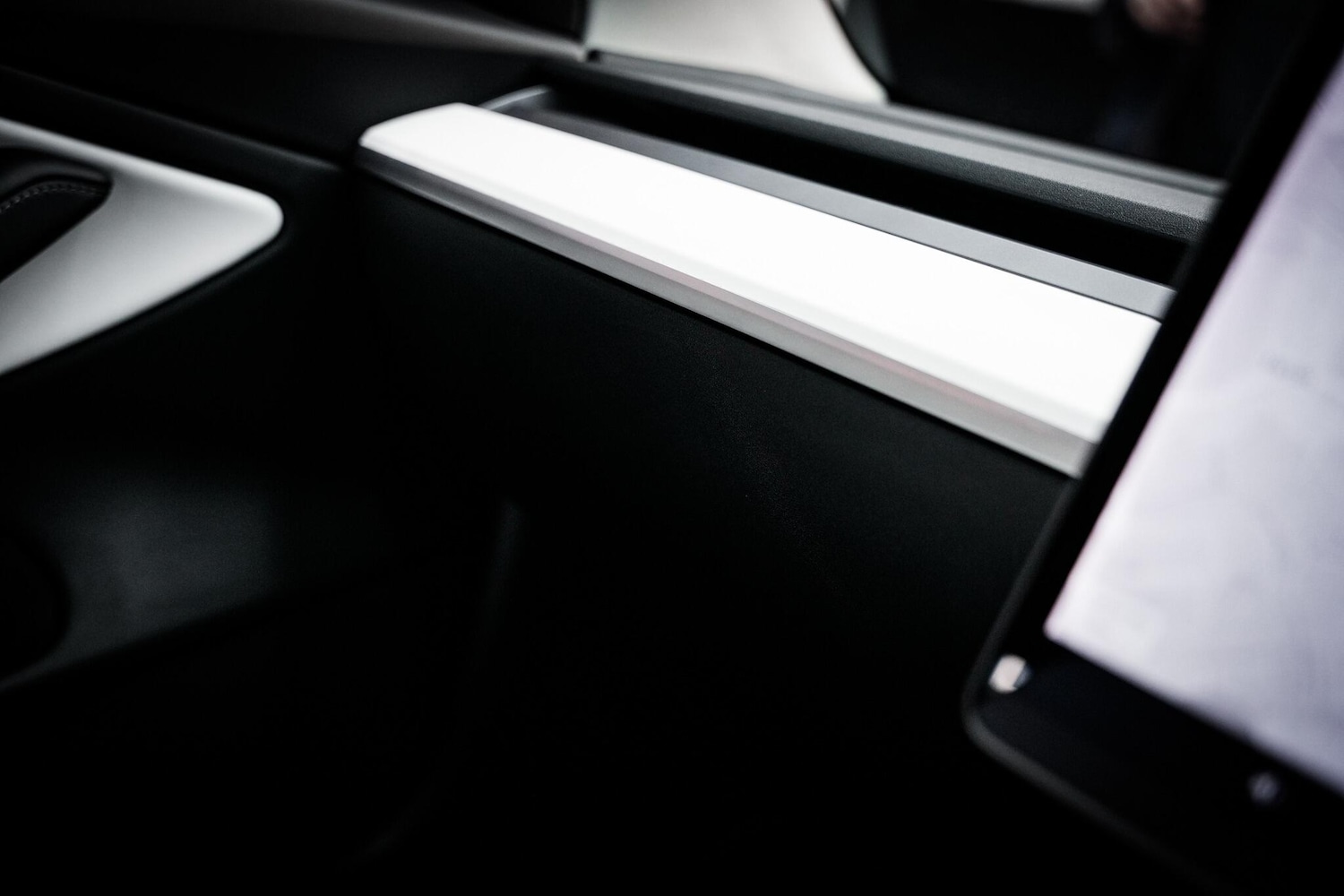 Used Tesla Model 3 2019 for sale - 77290943: Photo 40