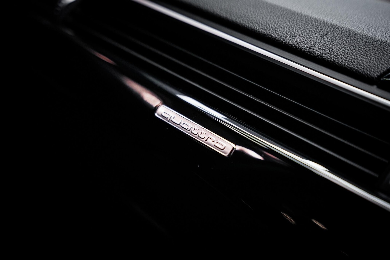 Used Audi A4 2019 for sale - 76660432: Photo 43