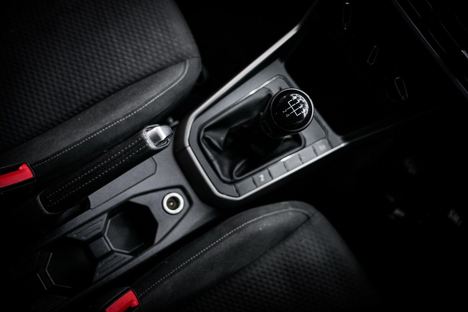 Used Volkswagen Polo 2018 for sale - 76689737: Photo 5