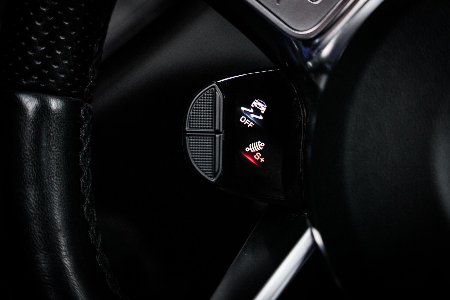 Used Mercedes-Benz GLC 2019 for sale - 76689176: Photo 45