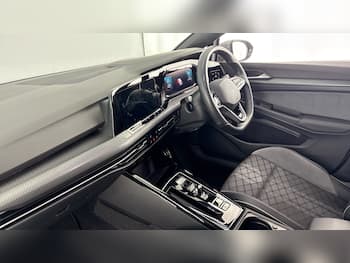 Used Volkswagen Golf 2024 for sale - 79779965: Photo