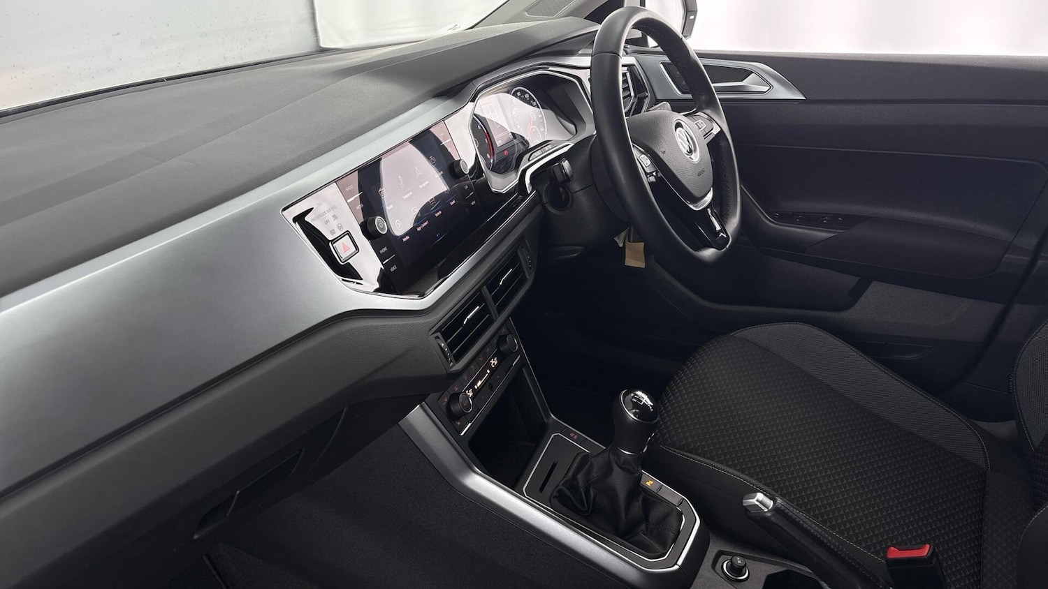 Used Volkswagen Polo 2021 for sale - 77515780: Photo 2