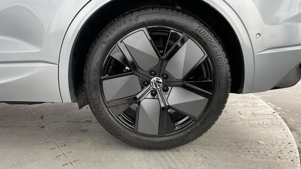 Used Volkswagen Touareg 2025 for sale - 75604535: Photo 34