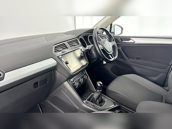 Used Volkswagen Tiguan 2017 for sale - 78435895: Photo