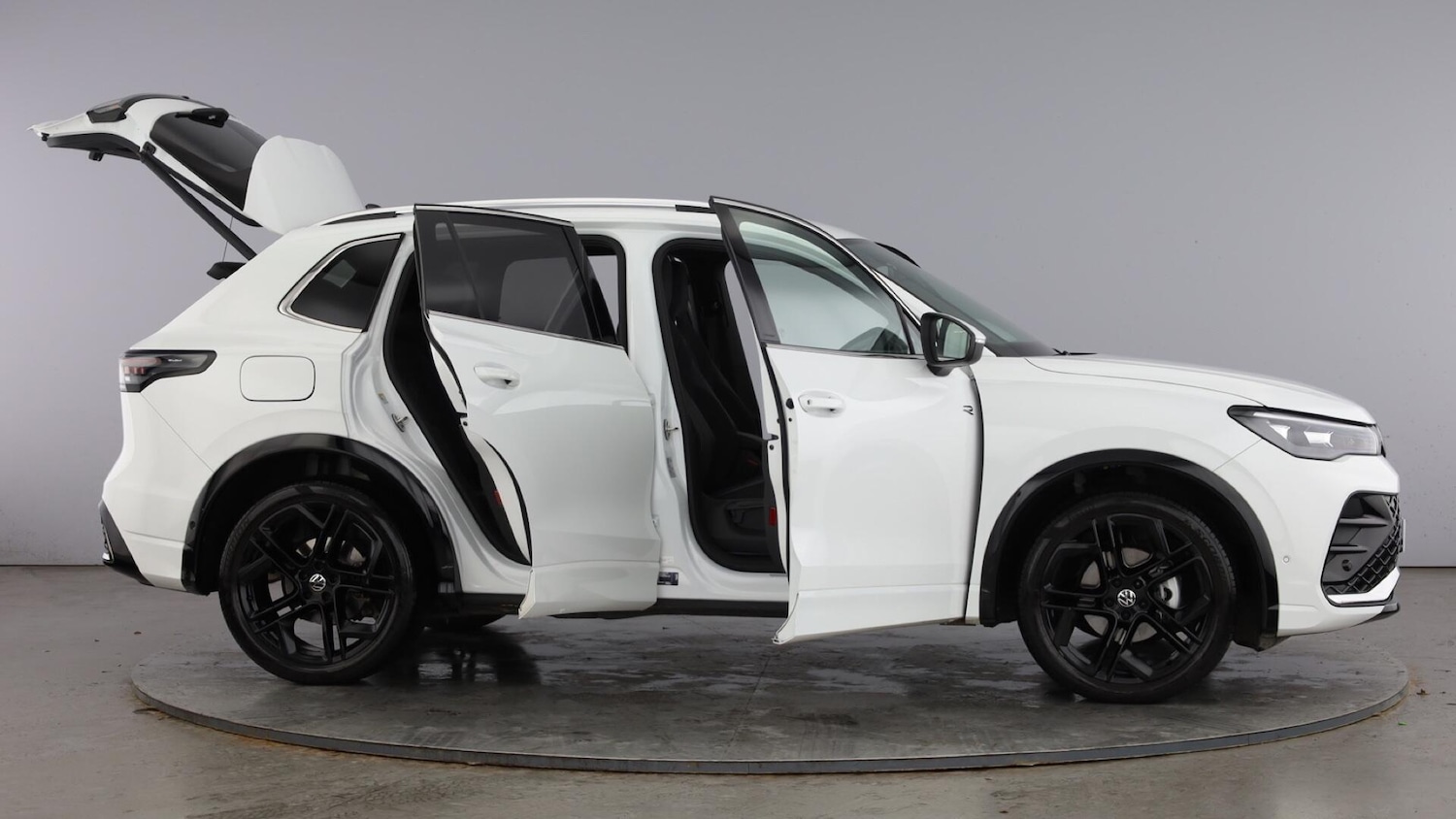 Used Volkswagen Tiguan 2025 for sale - 77872318: Photo 10