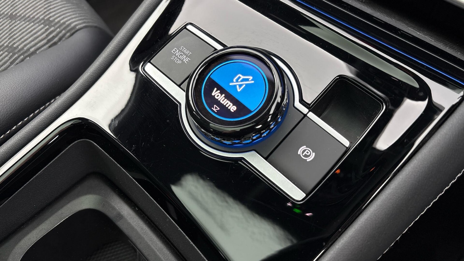 Used Volkswagen Tiguan 2025 for sale - 77872318: Photo 12