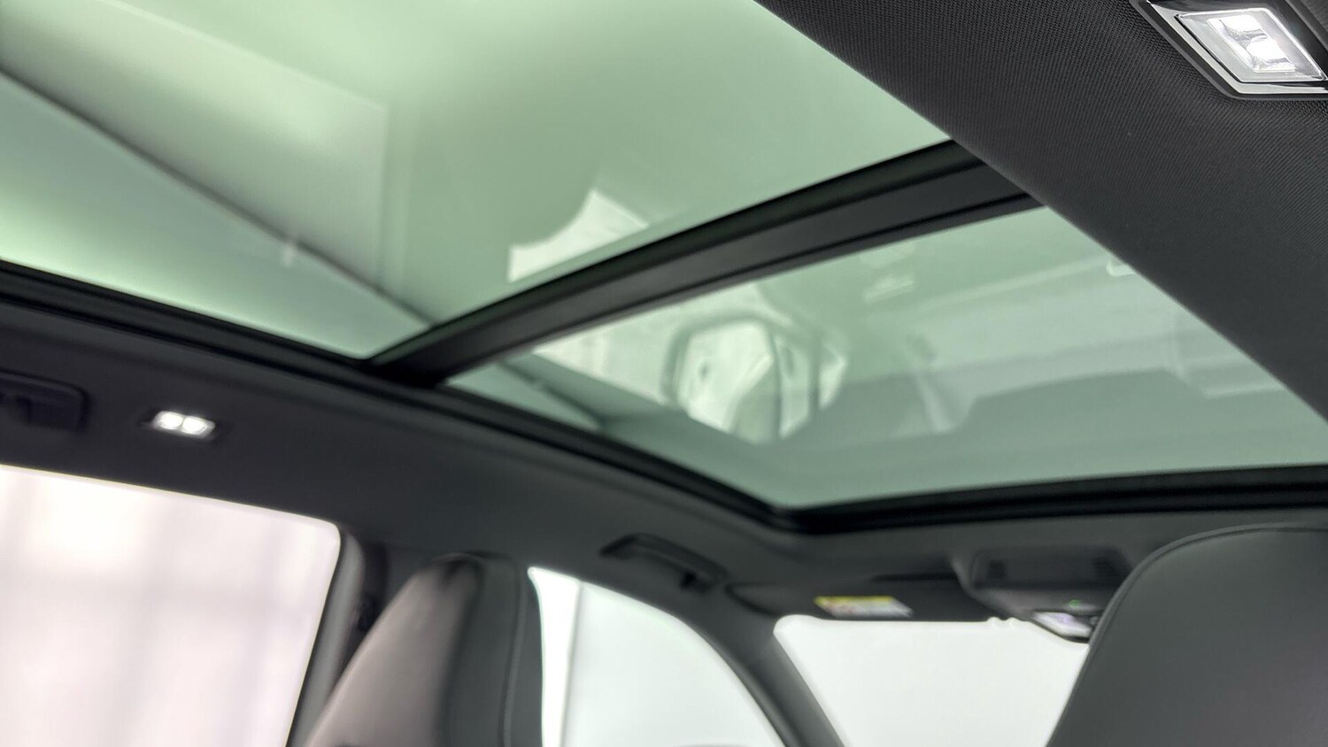 Used Volkswagen Tiguan 2025 for sale - 77872318: Photo 19