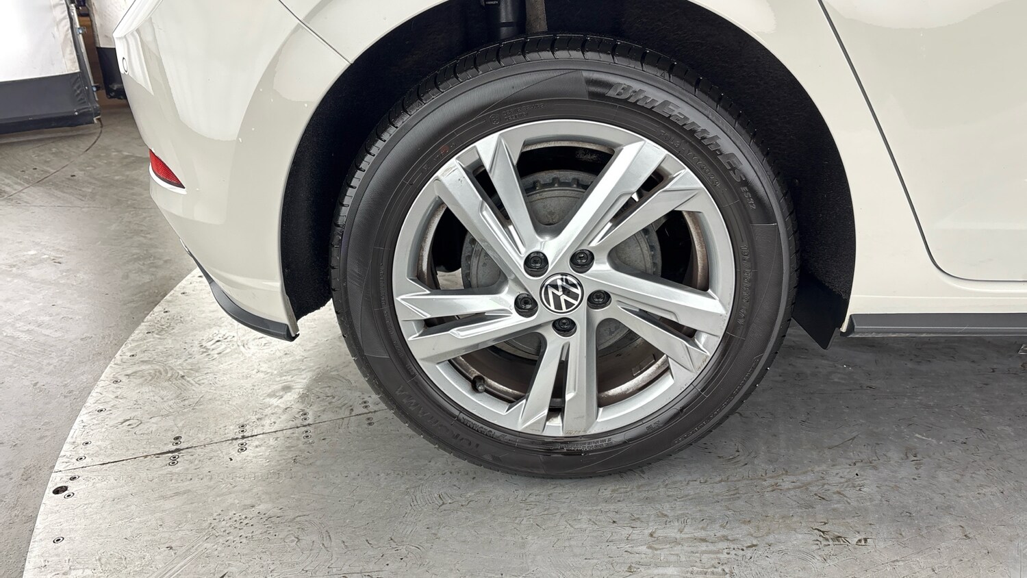 Used Volkswagen Polo 2023 for sale - 77676473: Photo 32