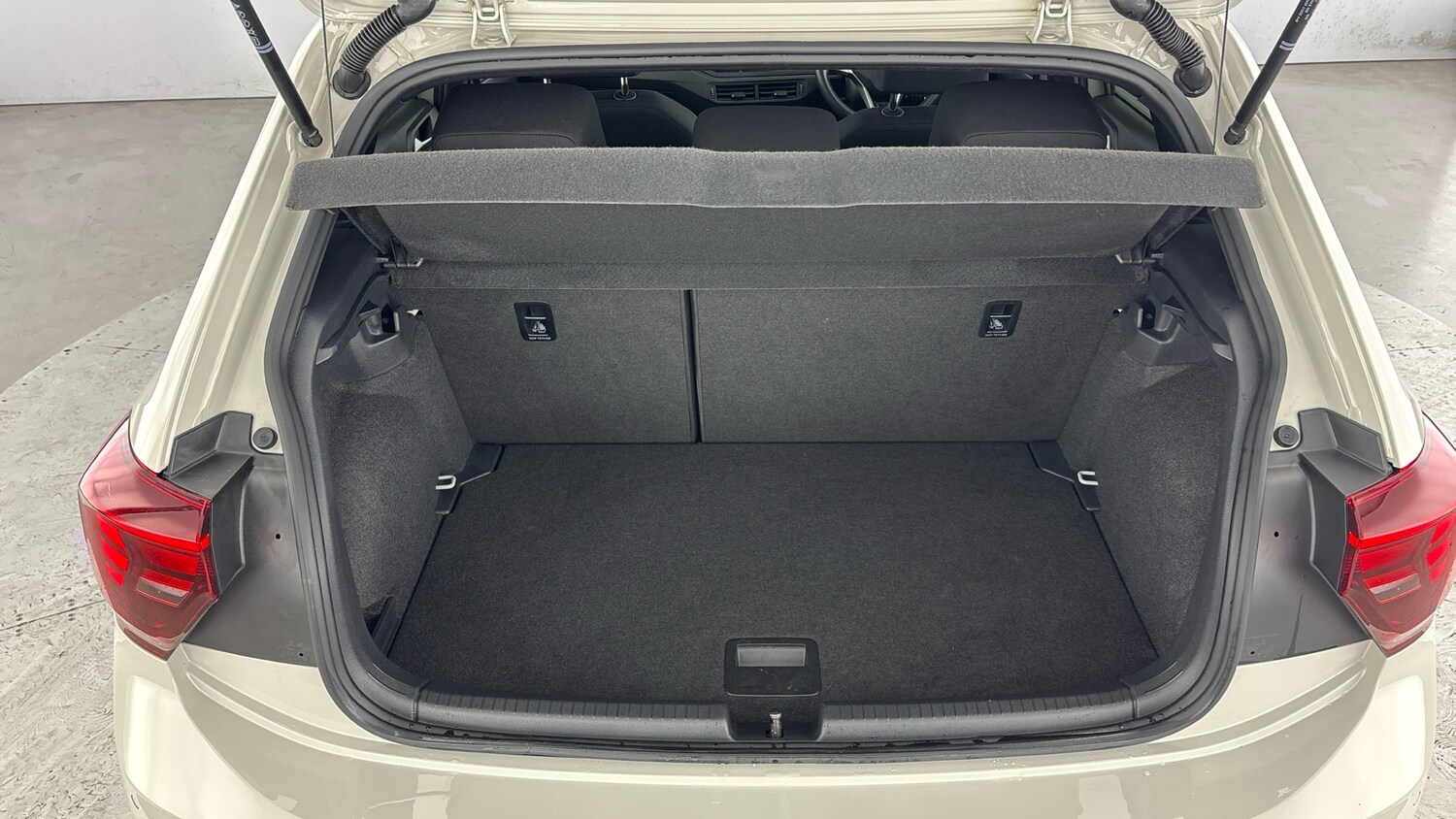 Used Volkswagen Polo 2023 for sale - 77676473: Photo 34