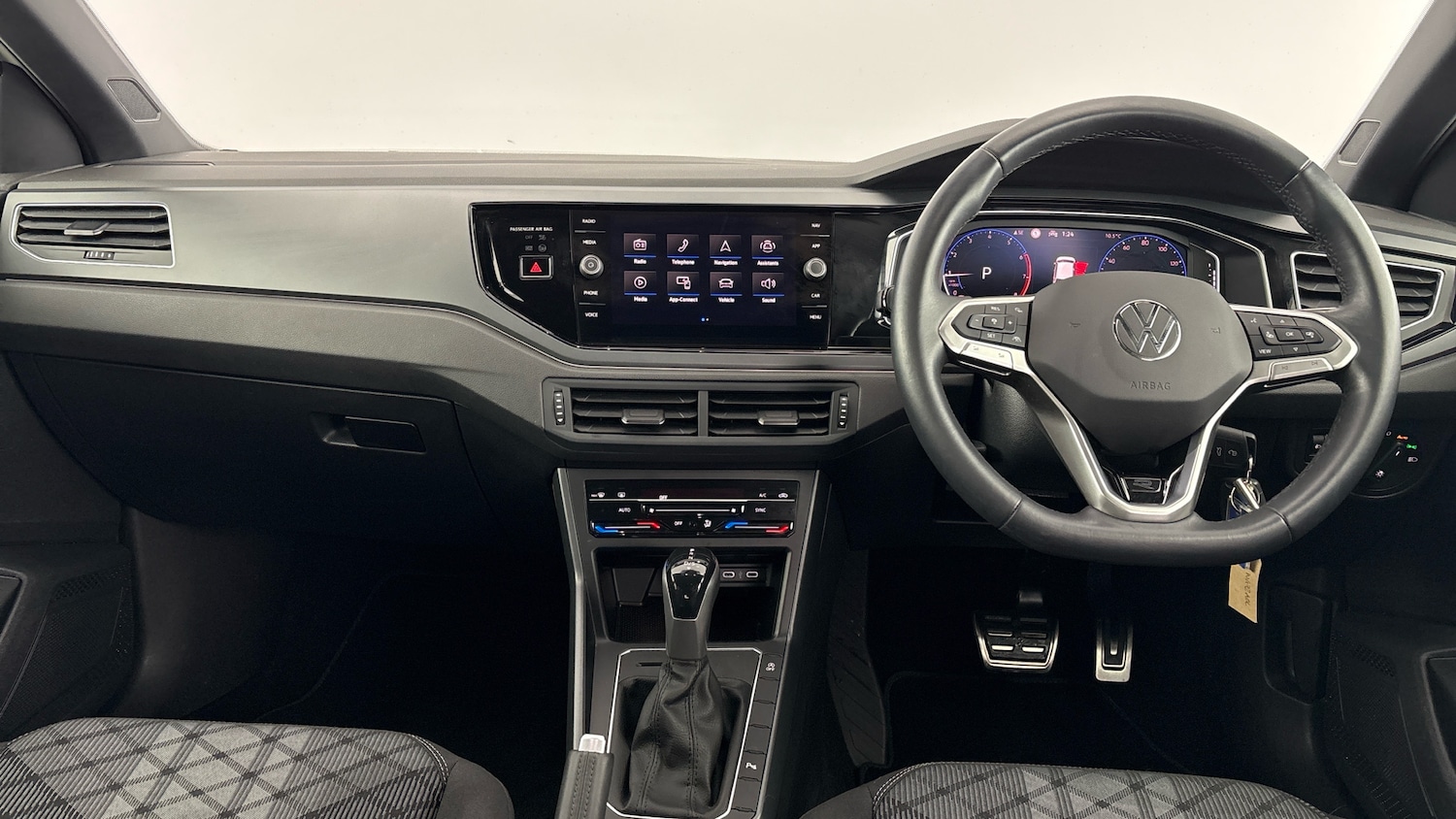 Used Volkswagen Polo 2023 for sale - 77676473: Photo 9