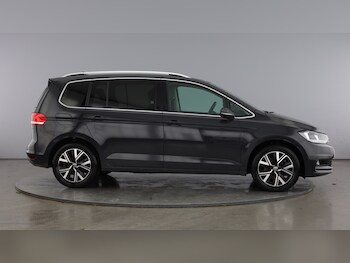 Used Volkswagen Touran 2024 for sale - 77851544: Photo