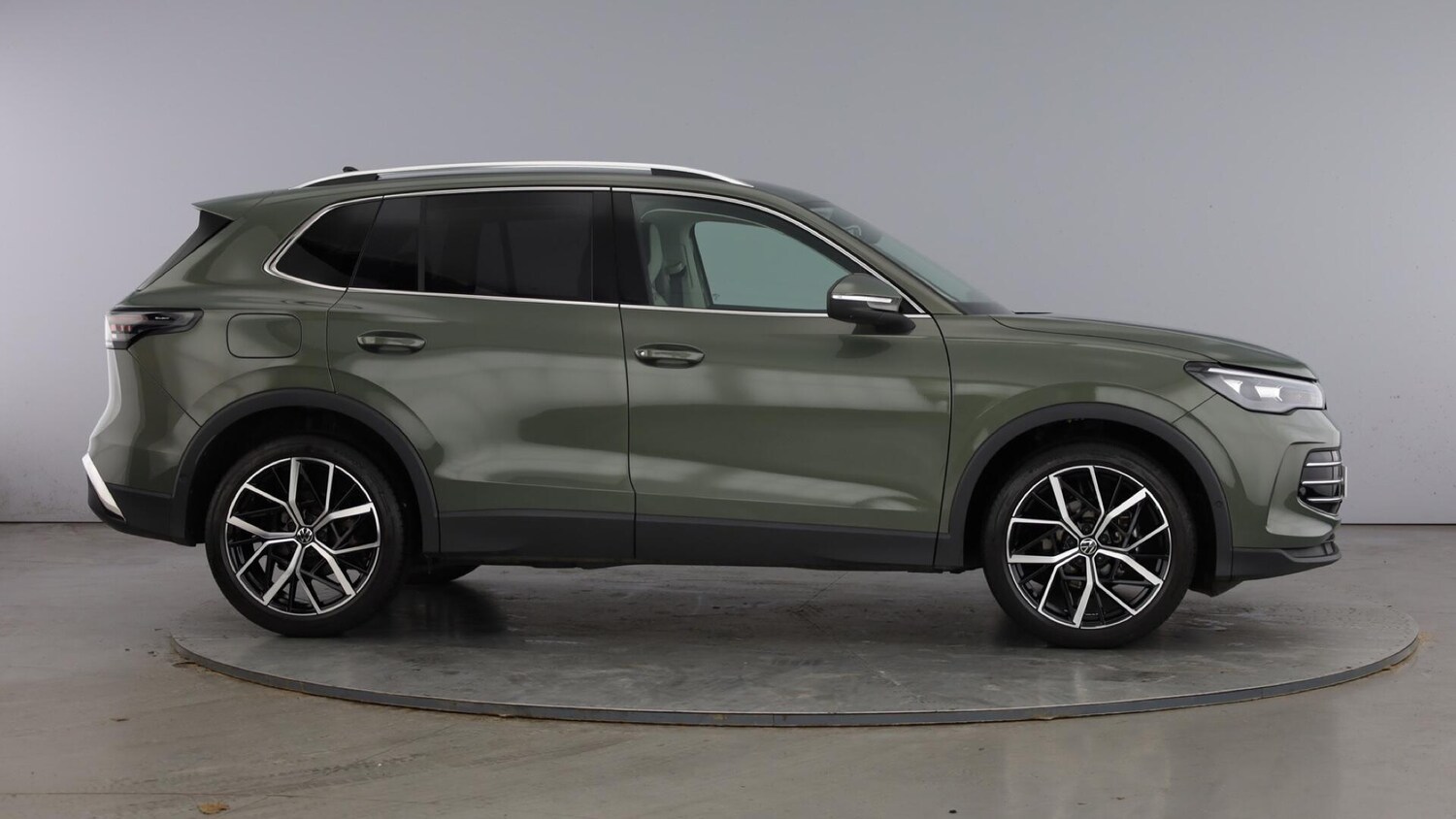 Used Volkswagen Tiguan 2025 for sale - 77506367: Photo 4