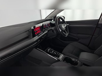 Used Volkswagen Golf 2022 for sale - 76590137: Photo