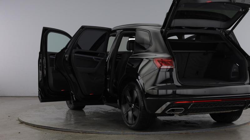 Used Volkswagen Touareg 2025 for sale - 76545413: Photo 11