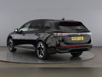 Used Volkswagen Passat 2025 for sale - 79779970: Photo