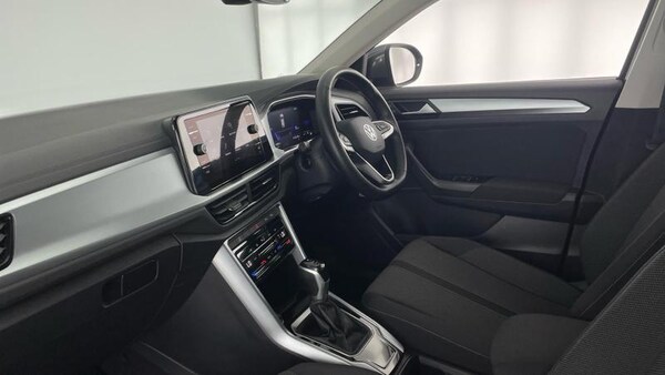 Used Volkswagen T-Roc 2022 for sale - 75504856: Photo 2
