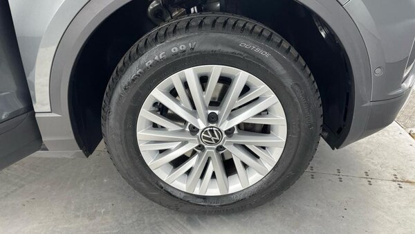 Used Volkswagen T-Roc 2022 for sale - 75504856: Photo 5