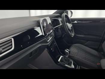 Used Volkswagen T-Roc 2024 for sale - 73132793: Photo