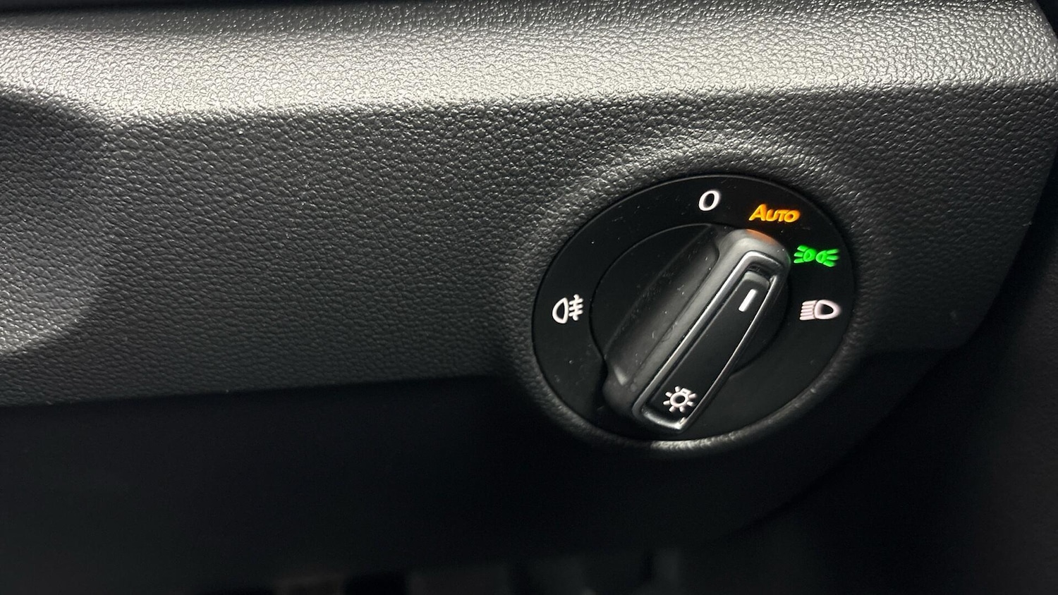 Used Volkswagen T-Roc 2022 for sale - 77745205: Photo 13