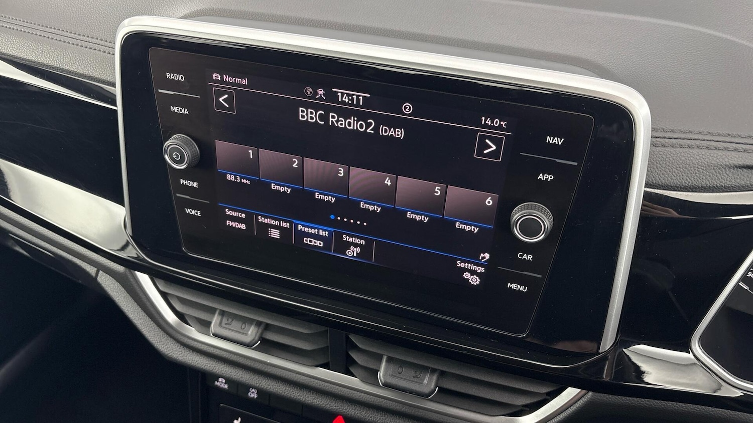 Used Volkswagen T-Roc 2022 for sale - 77745205: Photo 15