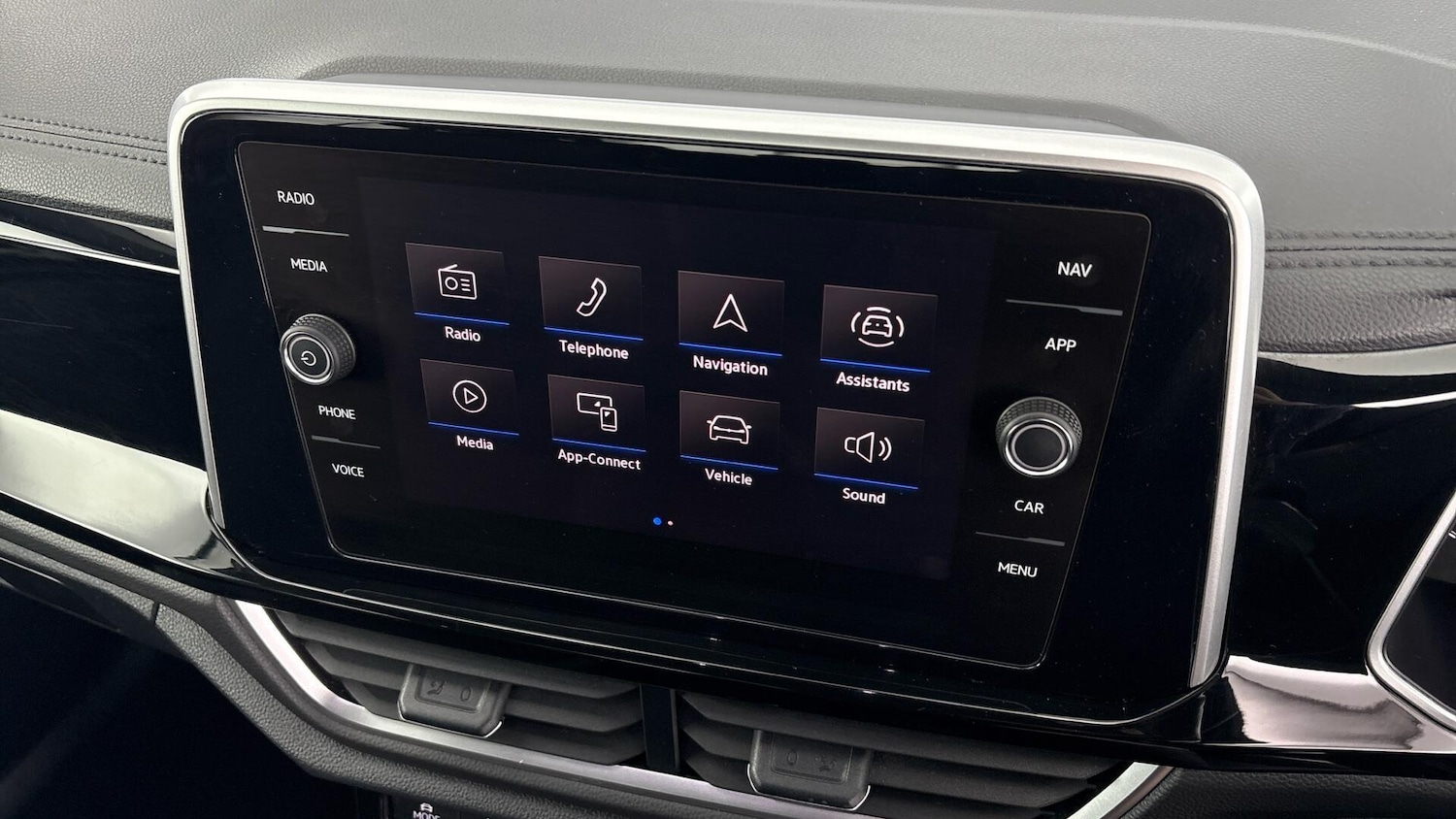 Used Volkswagen T-Roc 2022 for sale - 77745205: Photo 18