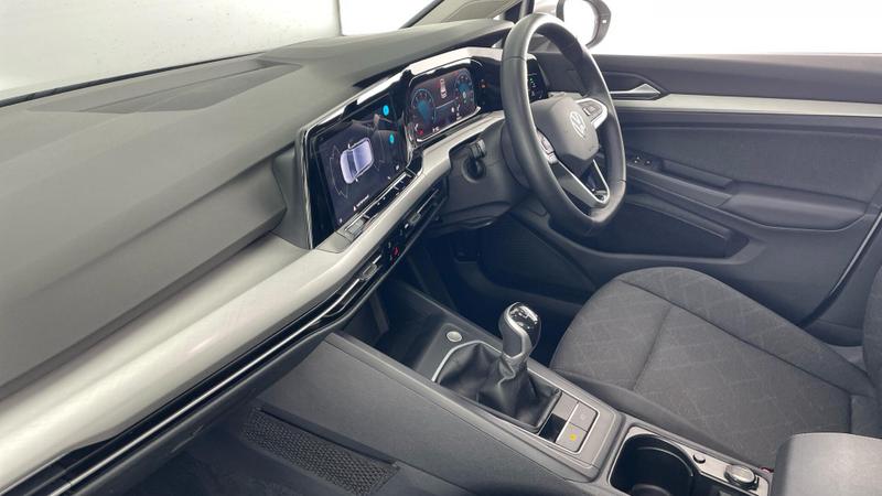 Used Volkswagen Golf 2024 for sale - 77113047: Photo 2