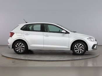 Used Volkswagen Polo 2023 for sale - 77006130: Photo