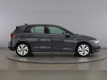 Used Volkswagen Golf 2020 for sale - 78091213: Photo