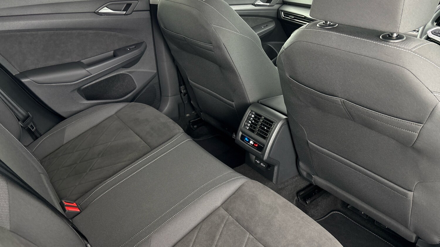 Used Volkswagen Golf 2023 for sale - 77602582: Photo 29