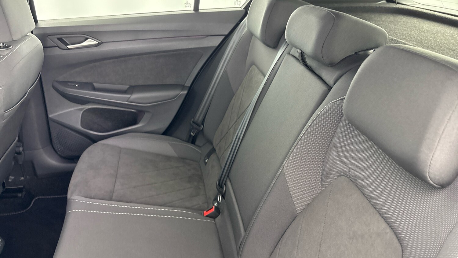 Used Volkswagen Golf 2023 for sale - 77602582: Photo 35