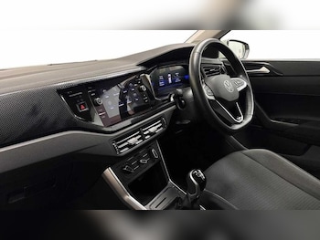 Used Volkswagen Polo 2023 for sale - 76302805: Photo