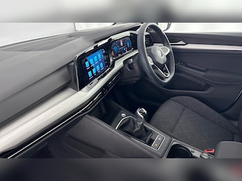 Used Volkswagen Golf 2022 for sale - 77602645: Photo