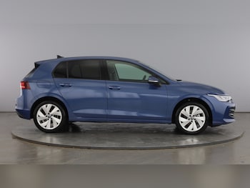 Used Volkswagen Golf 2024 for sale - 77743419: Photo