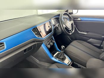 Used Volkswagen T-Roc 2021 for sale - 79545825: Photo