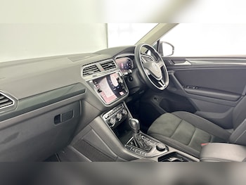 Used Volkswagen Tiguan 2020 for sale - 78701230: Photo