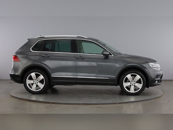 Used Volkswagen Tiguan 2020 for sale - 78701230: Photo