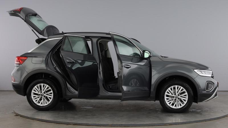 Used Volkswagen T-Roc 2023 for sale - 76534427: Photo 10