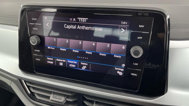 Used Volkswagen T-Roc 2023 for sale - 76534427: Photo 13