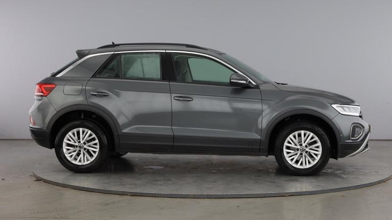 Used Volkswagen T-Roc 2023 for sale - 76534427: Photo 4