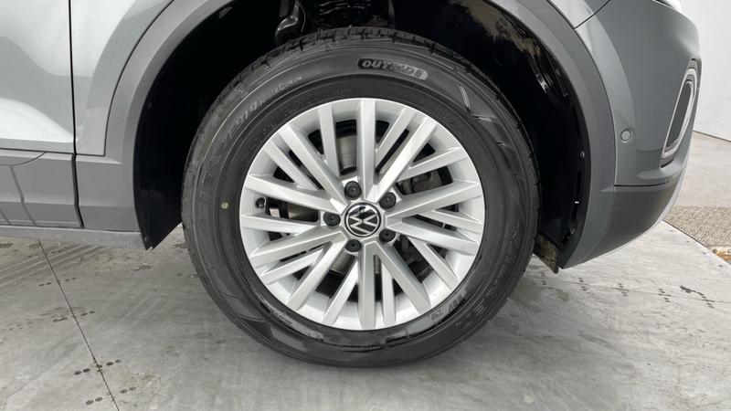 Used Volkswagen T-Roc 2023 for sale - 76534427: Photo 5