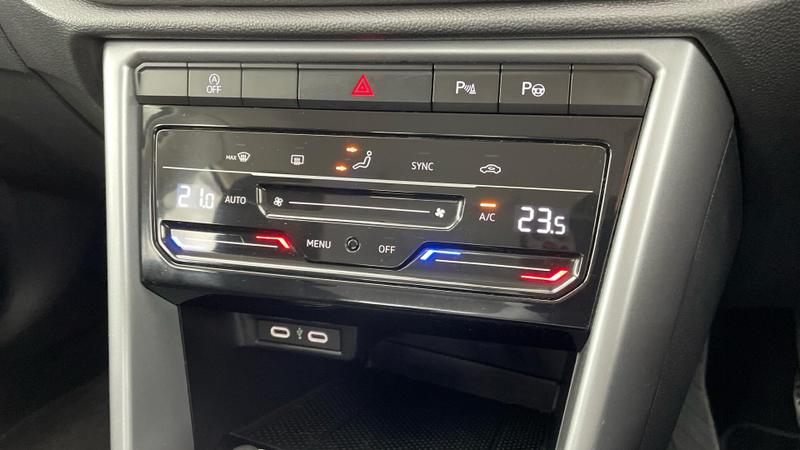 Used Volkswagen T-Roc 2023 for sale - 76534427: Photo 7