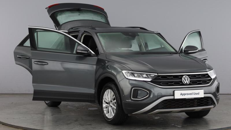 Used Volkswagen T-Roc 2023 for sale - 76534427: Photo 9