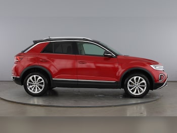 Used Volkswagen T-Roc 2022 for sale - 77888766: Photo
