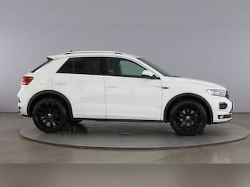 Used Volkswagen T-Roc 2020 for sale - 79732312: Photo