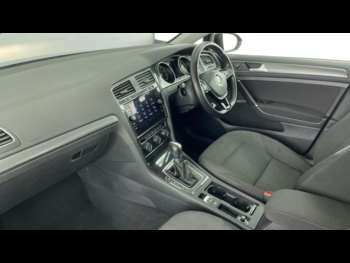 Used Volkswagen Golf 2018 for sale - 74834588: Photo