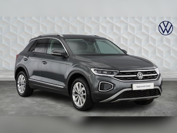 Used Volkswagen T-Roc 2023 for sale - 78098459: Photo