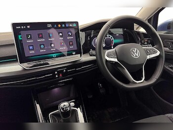 Used Volkswagen Golf 2025 for sale - 77506279: Photo