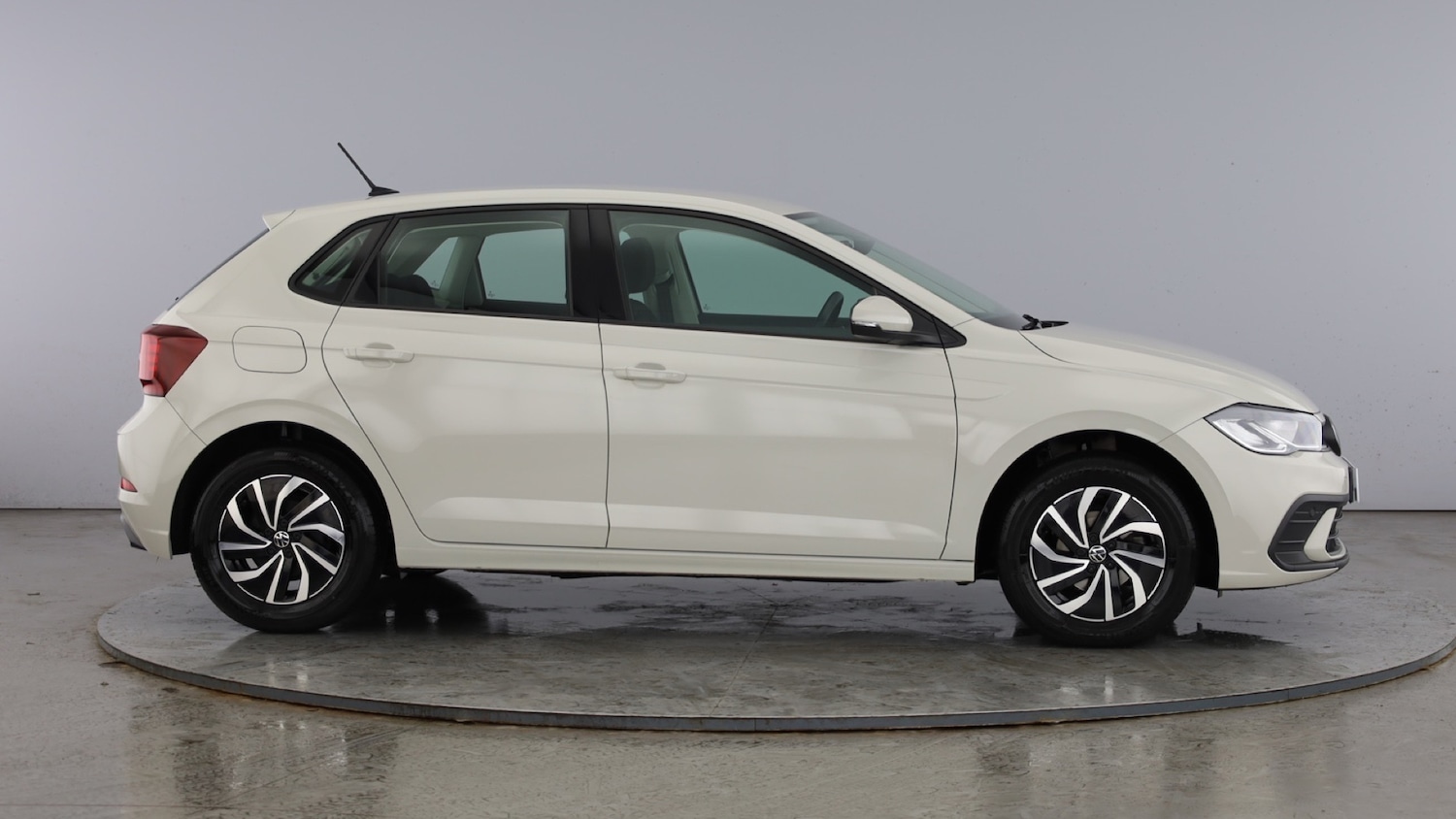 Used Volkswagen Polo 2024 for sale - 77662705: Photo 4